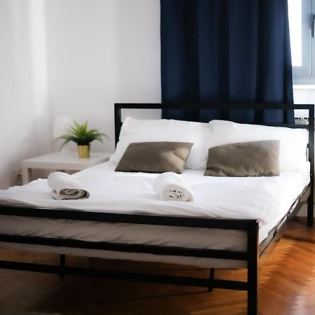 Whole Wide World Hostel Zagreb Extérieur photo