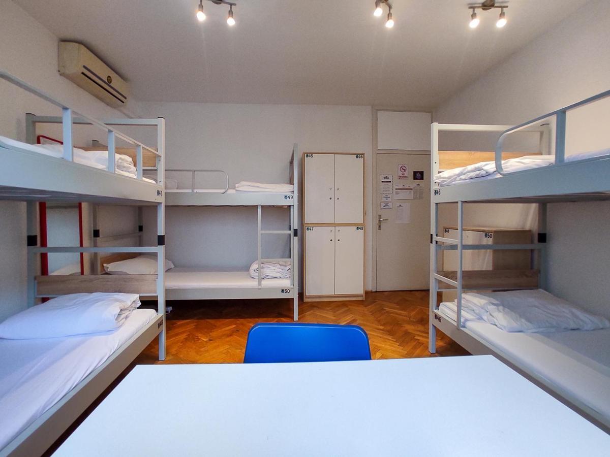 Whole Wide World Hostel Zagreb Extérieur photo