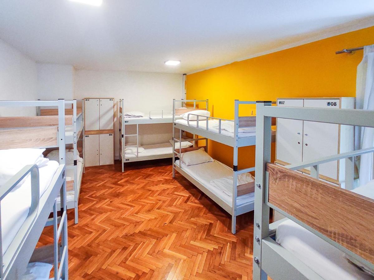 Whole Wide World Hostel Zagreb Extérieur photo