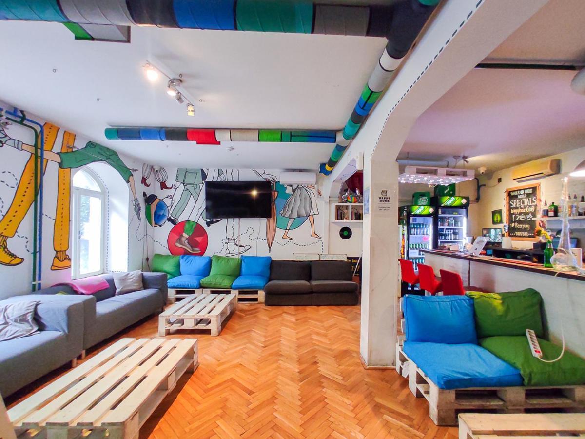 Whole Wide World Hostel Zagreb Extérieur photo