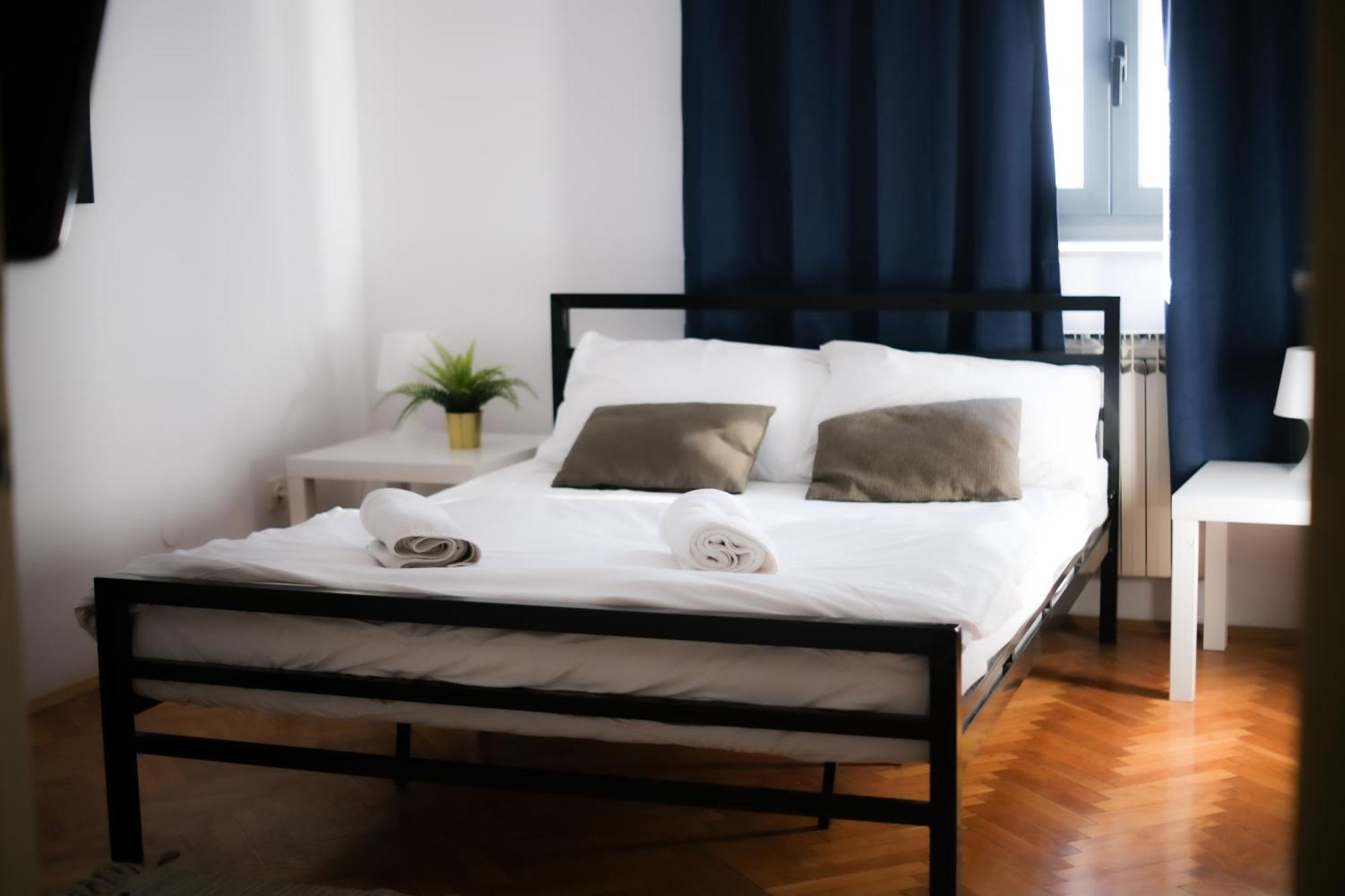 Whole Wide World Hostel Zagreb Extérieur photo